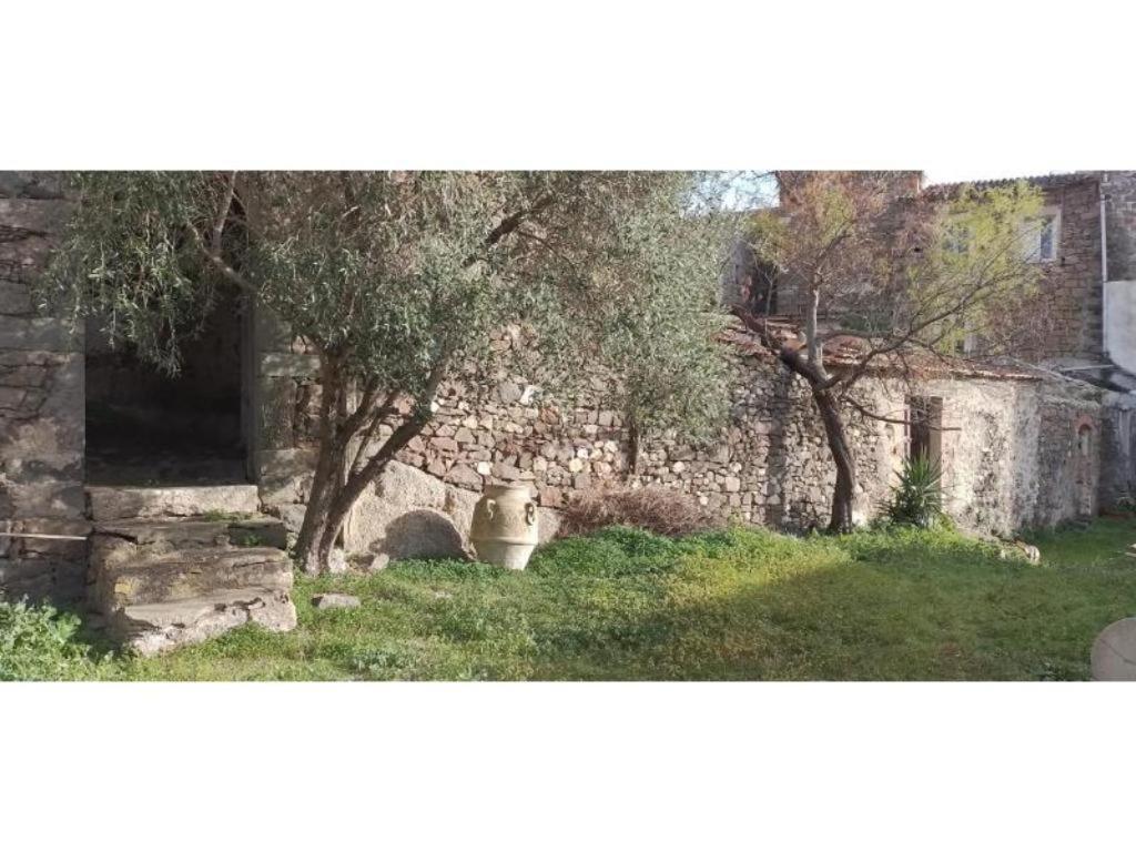 Borgo Santo Stefano Villa Oschiri ภายนอก รูปภาพ